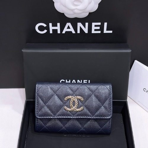 CHANEL ๊ทธ๋ ์ธ๋ Calfskin ๋ด๋ก๊ณ Flap Card Wallet Gold Metal Navy