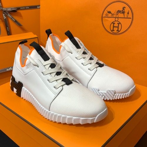 HERMES ๋ํํธ Sneakers White H Black White Two-Tone Men's์ฉ