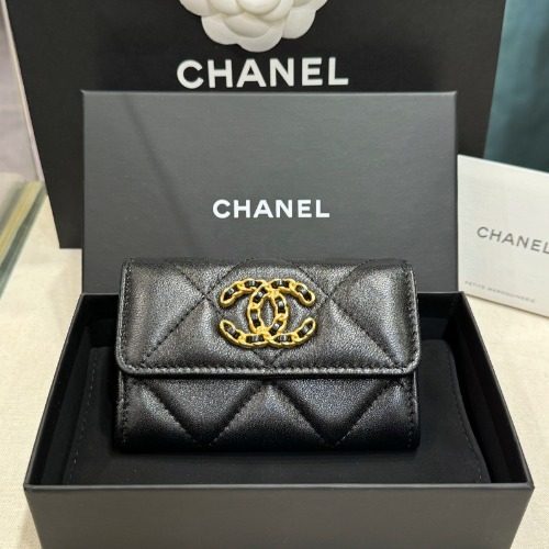 CHANEL λ΄λ‘κ³ CC Lambskin λμΈν΄ 19 Card Wallet Black