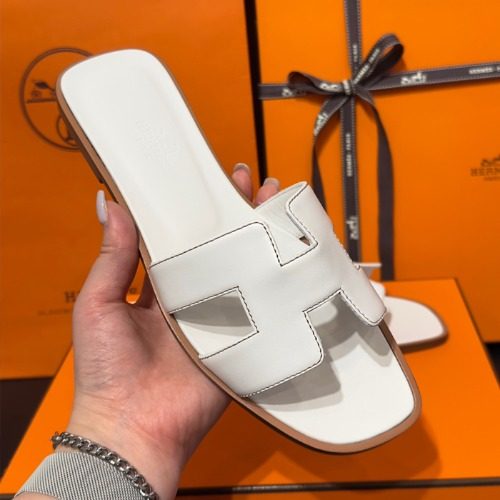 HERMES ์ค๋ Sandals Calfskin Classic White