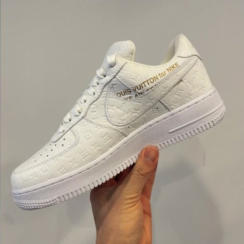 LOUIS VUITTON λμ΄ν€ μμ΄ν¬μ€ Low λ²μ§ μλΈλ‘ White
