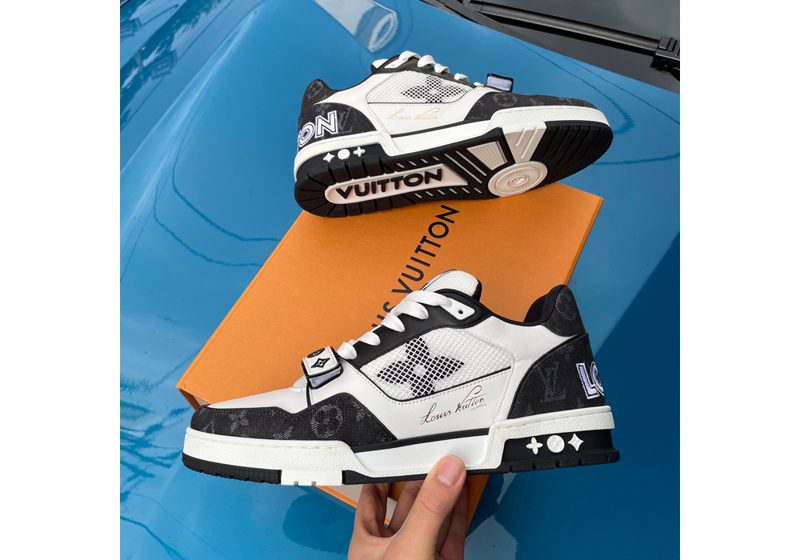 LOUIS VUITTON