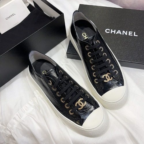 CHANEL Patent Black μνΌμ΄μ€ Sneakers