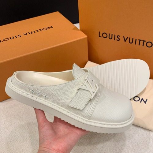 LOUIS VUITTON Sandals LV Easy Mules ๋ฒ ์ด์ง ์์ด๋ณด๋ฆฌ