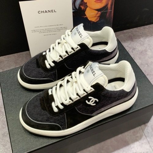 CHANEL Suede Calfskin CC Point Black Sneakers Women'sμ©