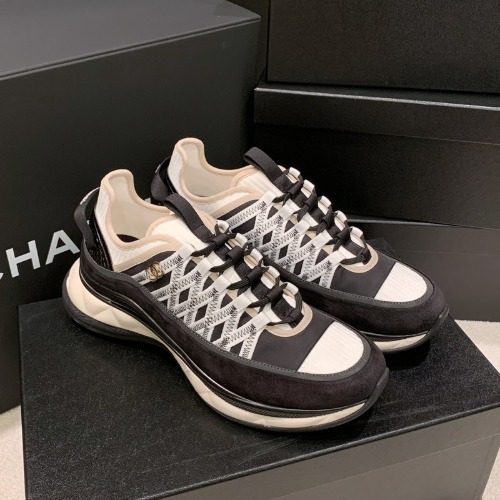 CHANEL 믹스드파이버 Sneakers Black White Gold-Tone CC