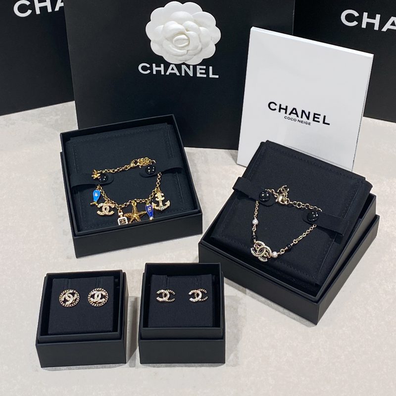 CHANEL