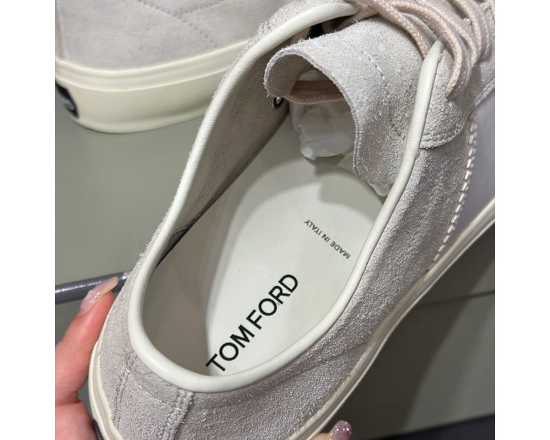 TOM FORD