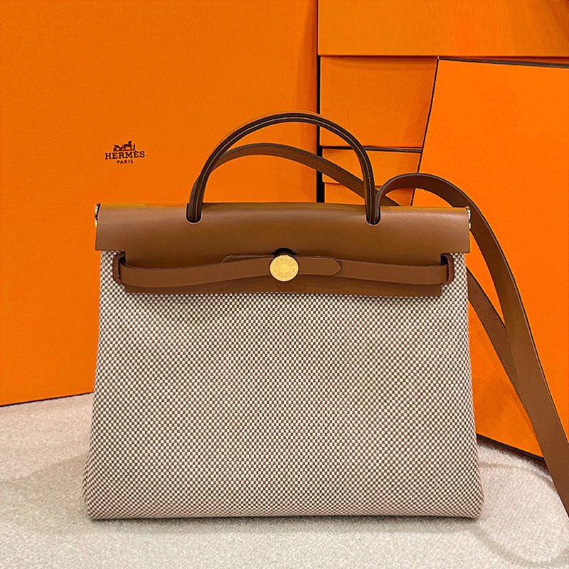 HERMES μλ₯΄λ°± 31 ν¬λ¦¬μ€ λ°μ΄νΉ Canvas νν° λ² μ΄μ§ Gold-Tone