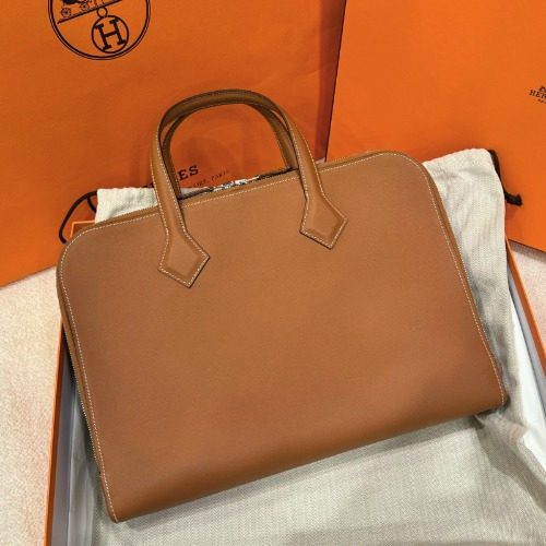 HERMES λΉ
ν 리μ Light λΈλ¦¬ν Case 35 Gold λΈλΌμ΄
