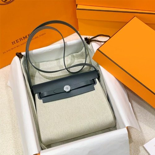 HERMES 에르백 20 Mini Military Canvas 코우하이드 팔라듐 하드웨어 그레이