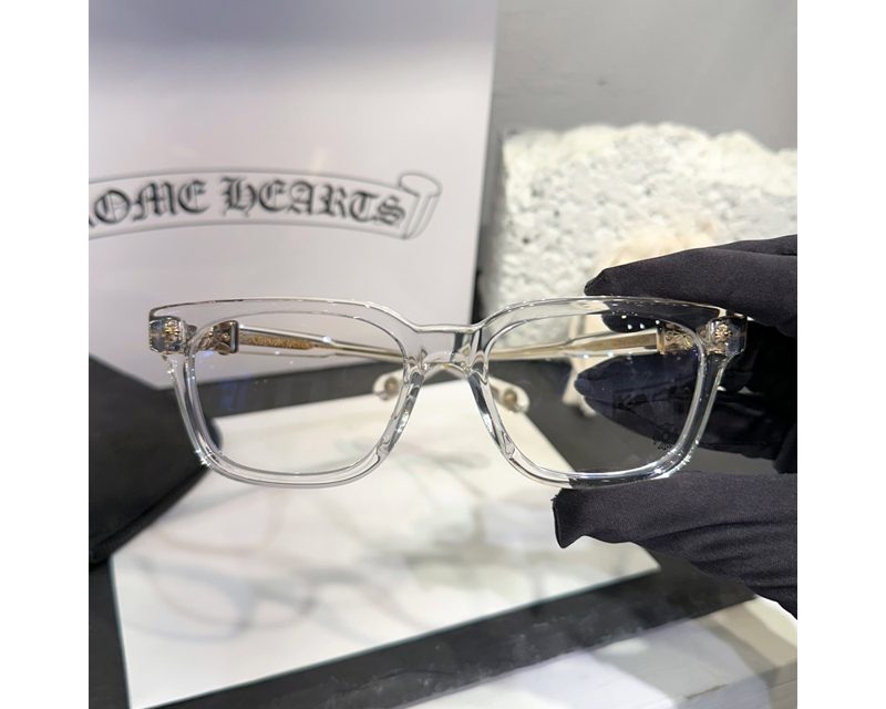 CHROME HEARTS