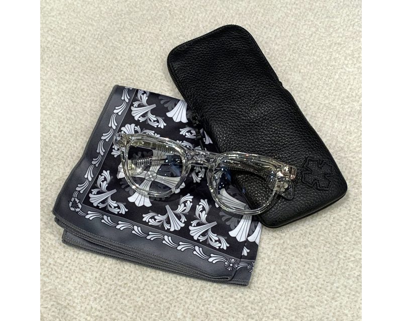 CHROME HEARTS