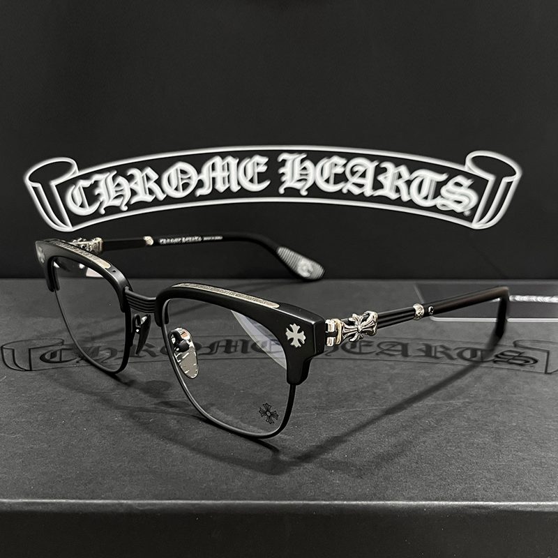 CHROME HEARTS