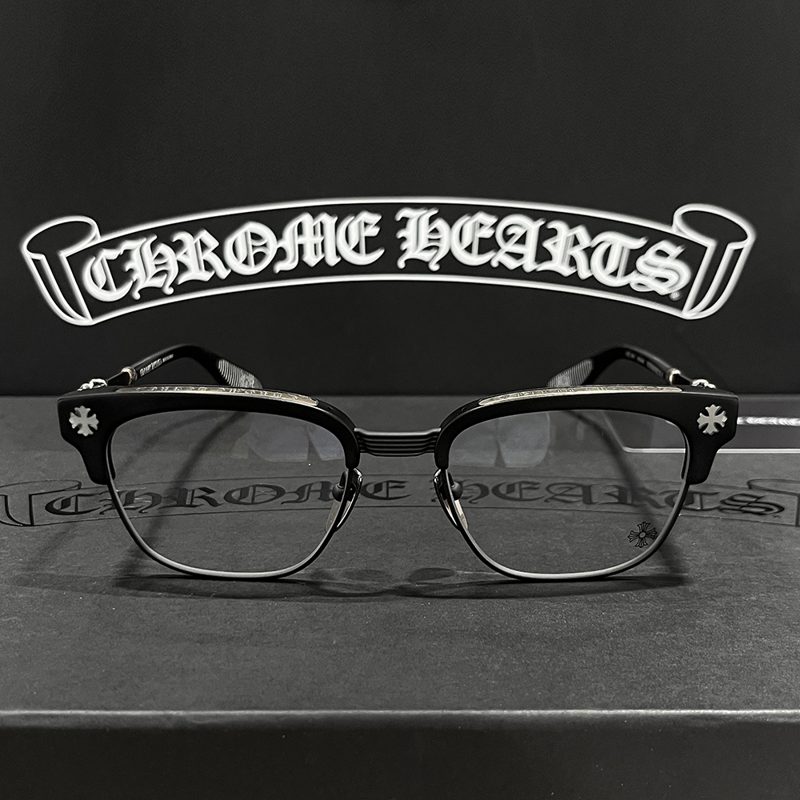 CHROME HEARTS