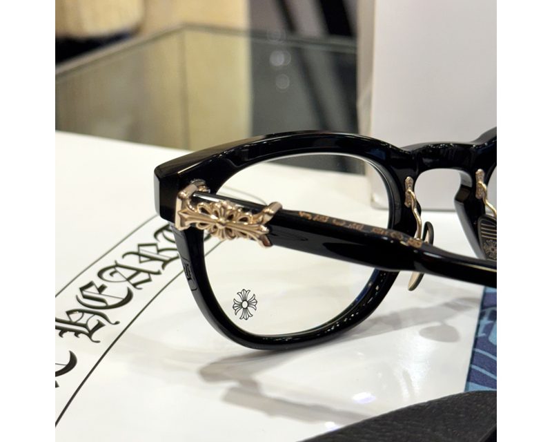 CHROME HEARTS