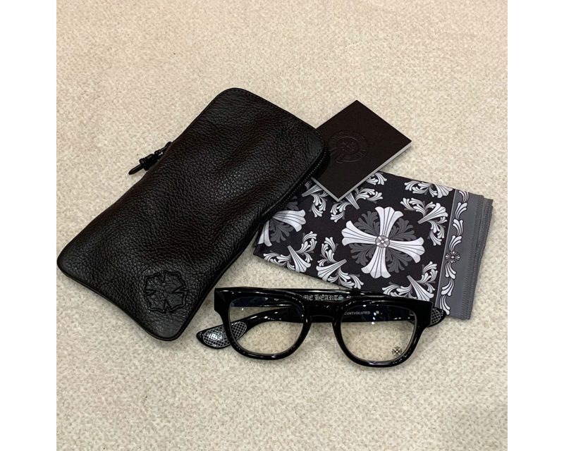 CHROME HEARTS