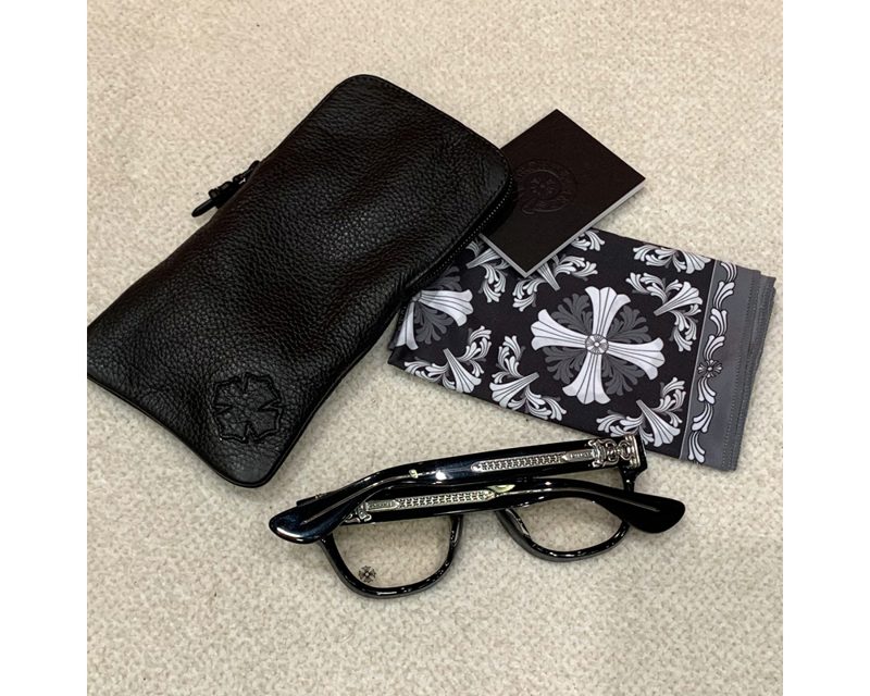 CHROME HEARTS
