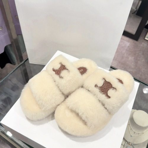 CELINE Triomphe Fur Slides Shearling μμ΄λ³΄λ¦¬