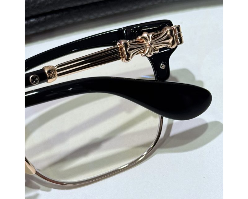 CHROME HEARTS