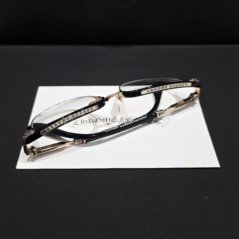 CHROME HEARTS