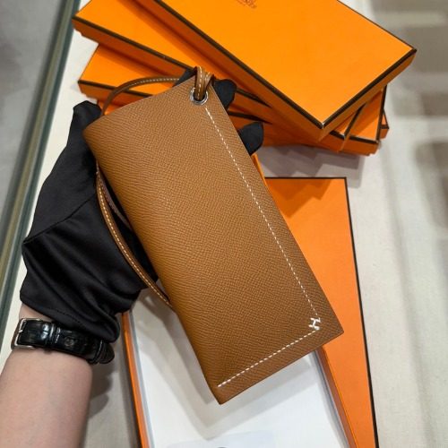 HERMES μκ²½μ§ λΈλΌμ΄ Gold μ±μ‘ Calfskin H Embroidered Logo Strap